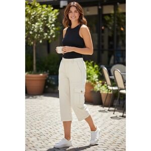 Banana Republic Women Beige Cargo Capris Size 8 Utility Pockets Cotton